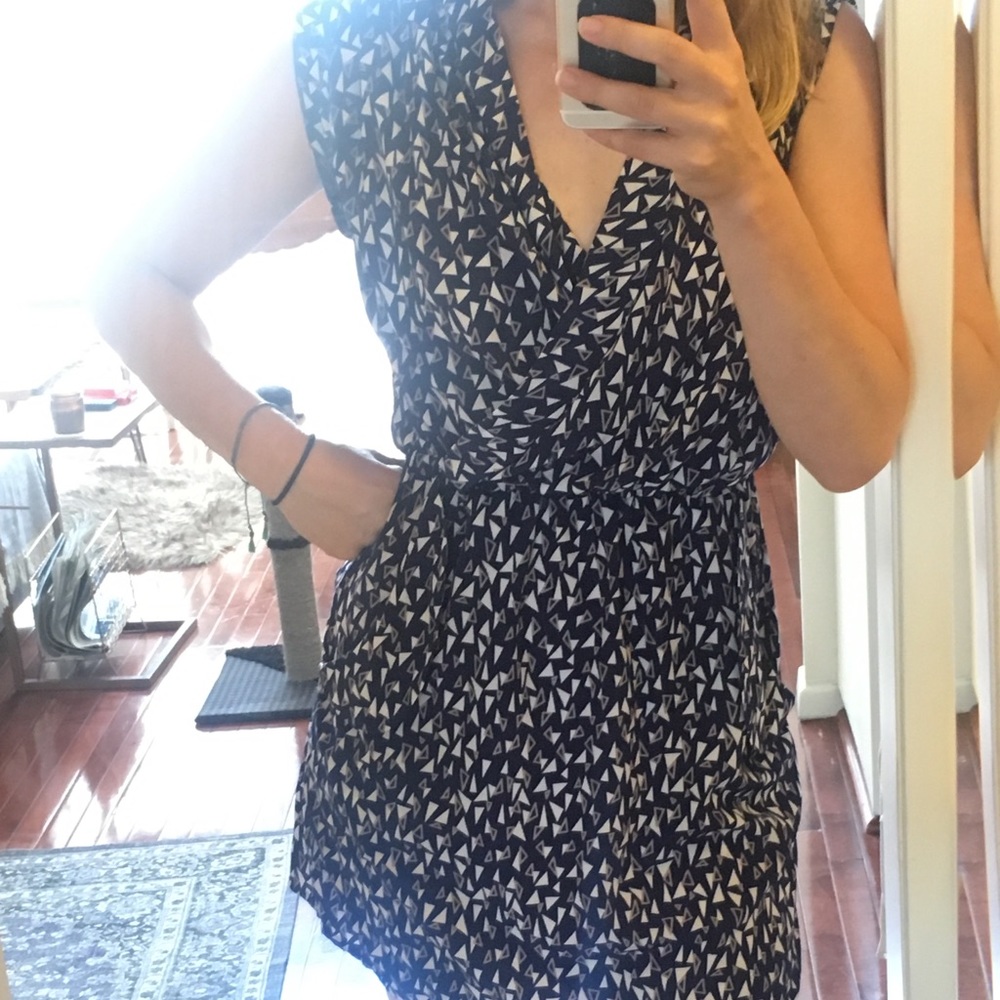 Cute mini jumper dress w pockets